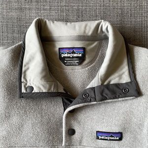 Patagonia Pullover w/ pockets